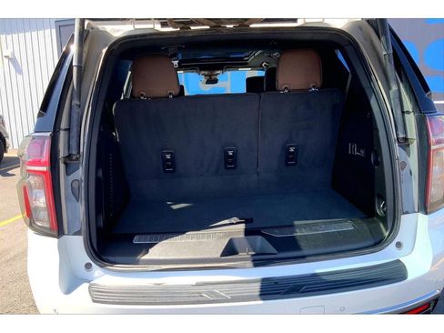 Used 2024 Chevrolet Tahoe High Country w/ Advanced Technology Package AWD/4WD image 11