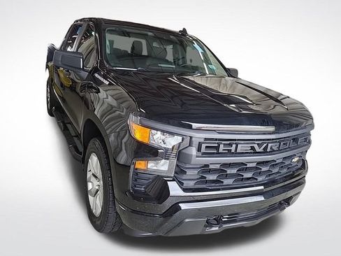 Used 2024 Chevrolet Silverado 1500 Custom AWD/4WD image 7