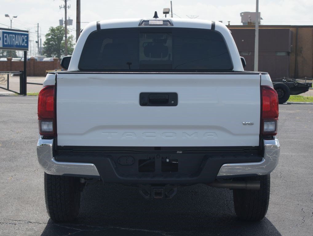 Used 2021 Toyota Tacoma SR5 RWD image 3