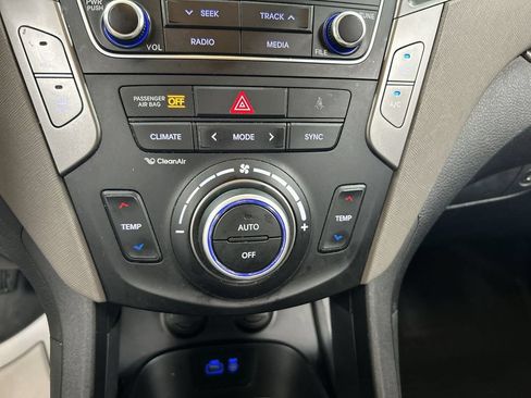 Used 2017 Hyundai Santa Fe Sport FWD image 16