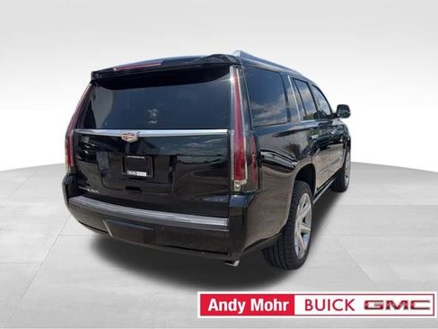 Used 2016 Cadillac Escalade Premium AWD/4WD image 11