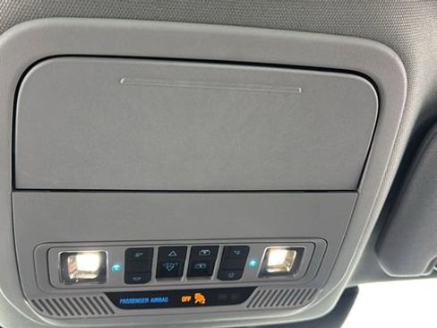 Used 2022 Ford Explorer Limited w/ Class IV Trailer Tow Package AWD/4WD image 31