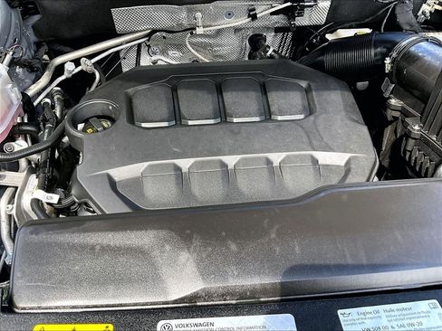 Used 2025 Volkswagen Atlas SEL AWD/4WD image 36