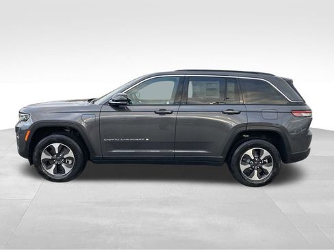 New 2024 Jeep Grand Cherokee Limited 4xe w/ Luxury Tech Group II image 2