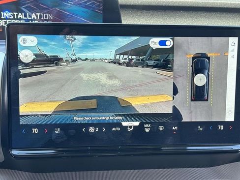 New 2026 Ford Expedition Active image 27