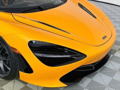 Used 2022 McLaren 720S Performance RWD image 35