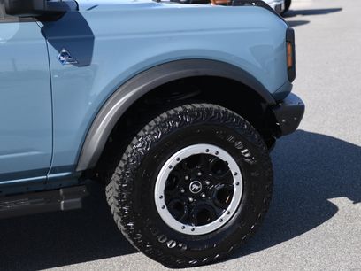 Used 2023 Ford Bronco Black Diamond w/ Sasquatch Package