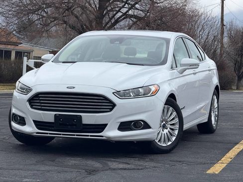 Used 2013 Ford Fusion SE image 1