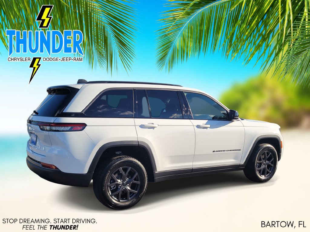 New 2027 Jeep Grand Cherokee Altitude AWD/4WD image 4
