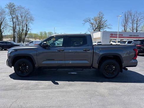 Used 2023 Toyota Tundra SR5 w/ SR5 Convenience Package image 27