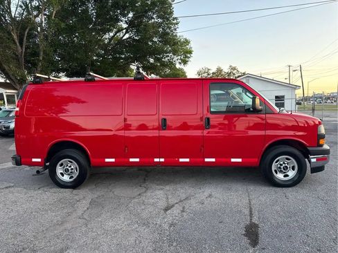 Used 2019 GMC Savana 2500 Extended w/ Driver Convenience Package RWD image 4