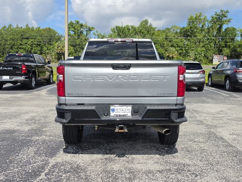 Used 2024 Chevrolet Silverado 2500 Custom w/ Custom Convenience Package AWD/4WD image 6