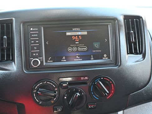 Used 2020 Nissan NV200 SV w/ Back Door Glass Package image 19