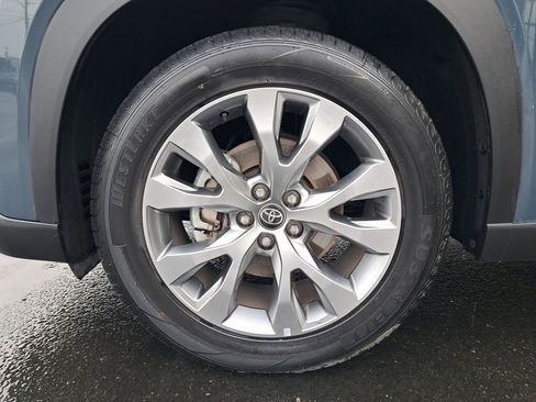 Used 2024 Toyota Grand Highlander XLE image 29