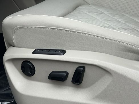 New 2026 Volkswagen Atlas SEL Premium R-Line image 30