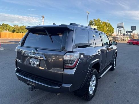 Used 2019 Toyota 4Runner SR5 AWD/4WD image 8