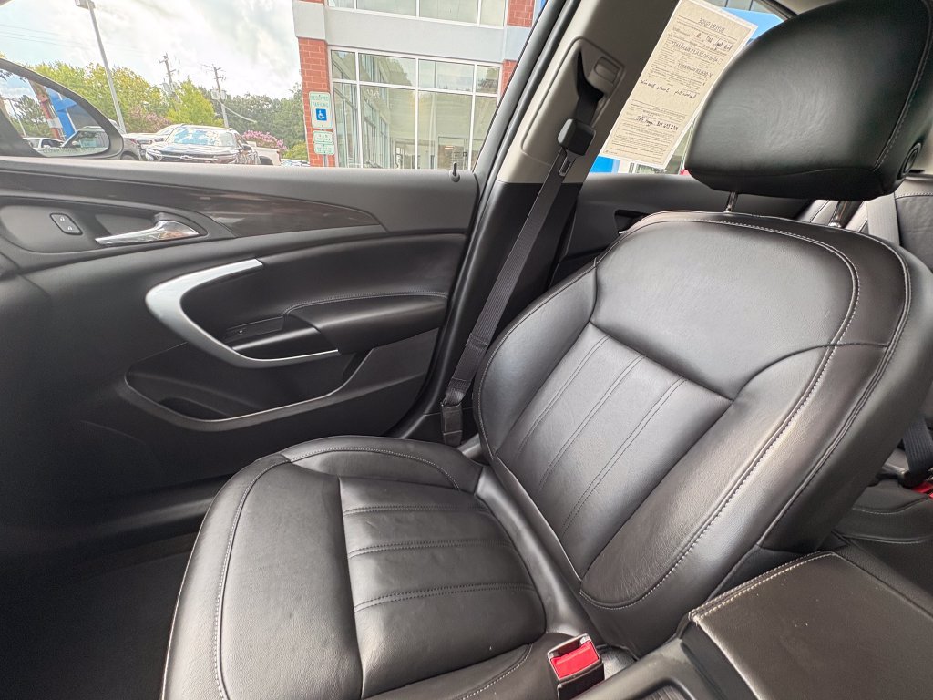 Used 2017 Buick Regal Sport Touring FWD image 12