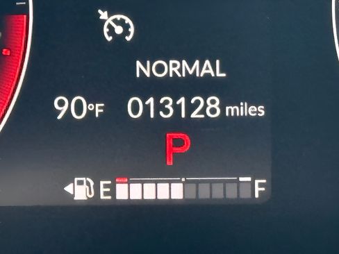 Certified 2025 Honda HR-V LX image 23