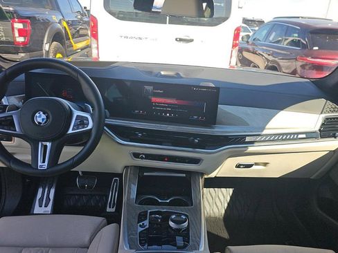 Used 2024 BMW X7 M60i w/ Executive Package image 17