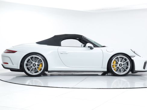 Used 2019 Porsche 911 Speedster image 11