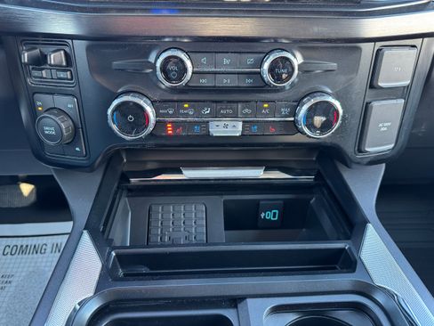 New 2024 Ford F450 Lariat image 23