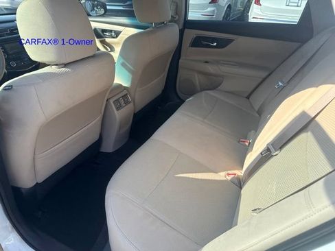Used 2015 Nissan Altima 2.5 SV w/ Convenience Package FWD image 14