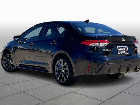 Used 2025 Toyota Corolla SE image 12