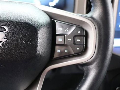 Used 2025 Ford Bronco Outer Banks image 28