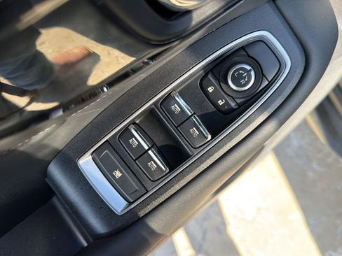 Used 2020 Subaru Outback Limited image 20