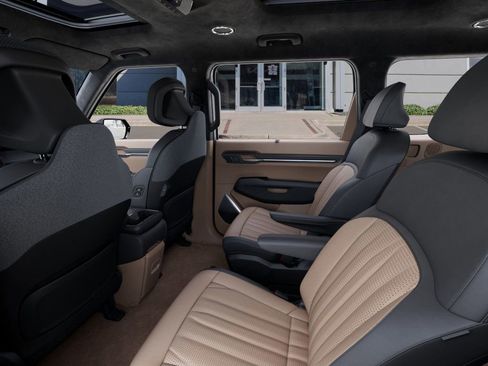 New 2026 Kia EV9 GT-Line AWD/4WD image 18