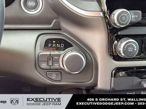 New 2026 RAM 1500 Express AWD/4WD image 17
