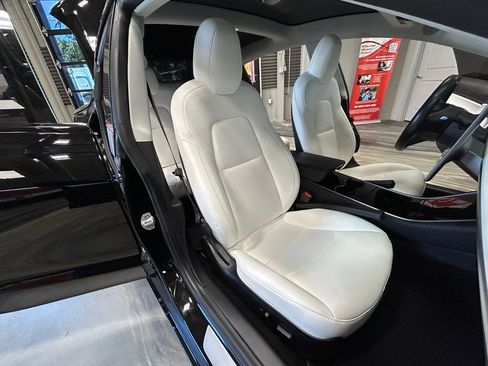 Used 2018 Tesla Model 3 Long Range AWD/4WD image 4