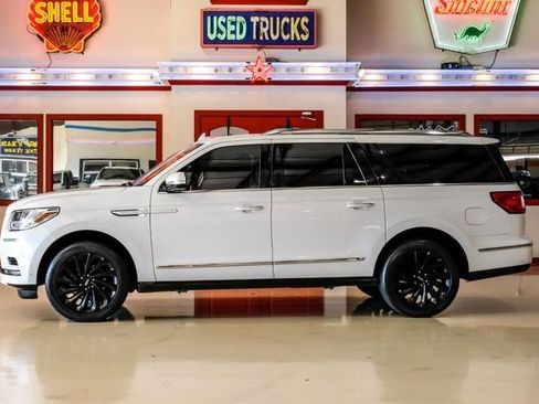 Used 2020 Lincoln Navigator L Reserve w/ Equipment Group 208A Reserve image 11