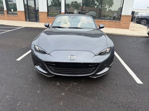 Used 2016 MAZDA MX-5 Miata Grand Touring RWD image 23