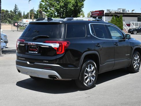 Used 2023 GMC Acadia SLT AWD/4WD image 8