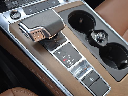 Used 2024 Audi A6 Premium Plus image 25