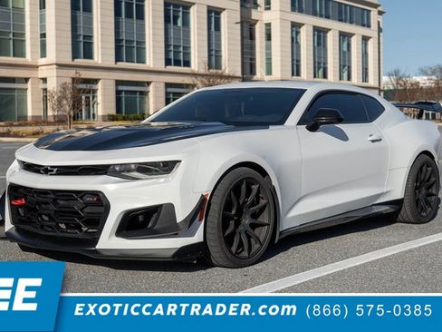 Used 2017 Chevrolet Camaro ZL1 image 1