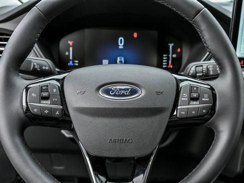 Used 2024 Ford Escape SE image 20