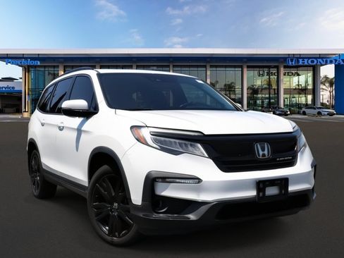 Certified 2022 Honda Pilot Black Edition image 1