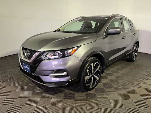 Certified 2022 Nissan Rogue Sport SL image 3