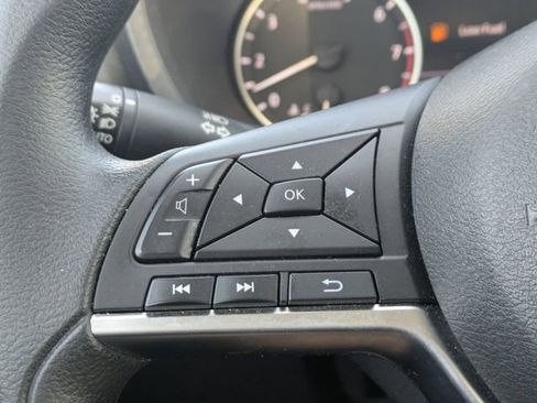 Used 2025 Nissan Sentra SV FWD image 23