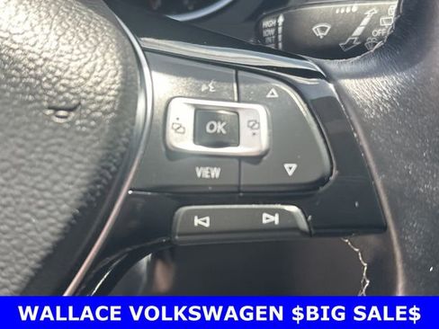 Certified 2021 Volkswagen Tiguan SE R-Line FWD image 22
