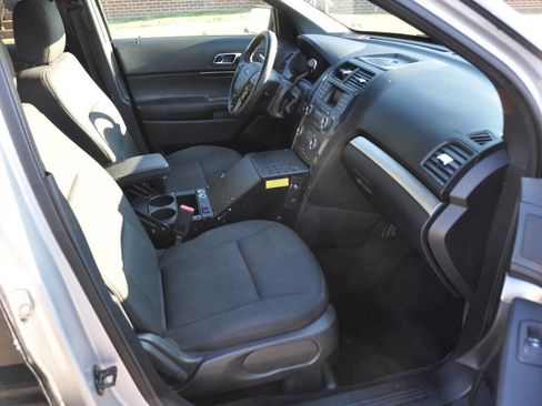Used 2017 Ford Explorer 4WD Police Interceptor image 24