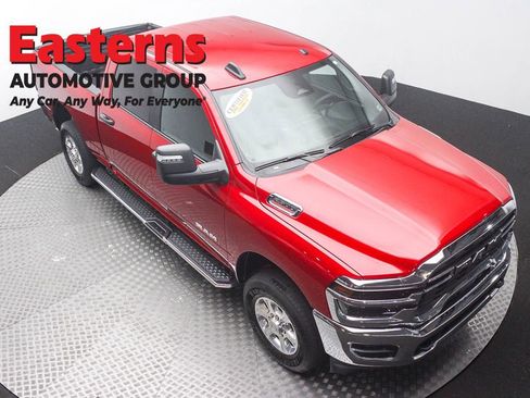 Used 2026 RAM 2500 Big Horn AWD/4WD image 3