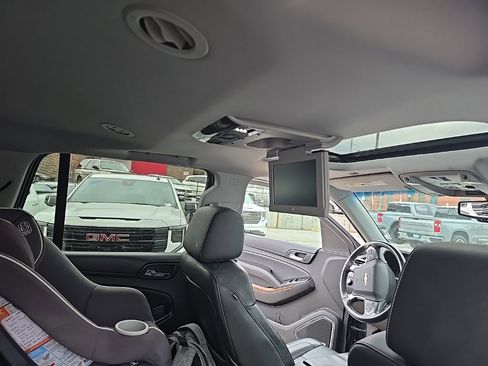 Used 2015 Chevrolet Tahoe LTZ image 13