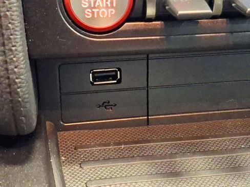 Used 2022 Ford Mustang Shelby GT500 w/ Carbon Fiber Track Pack image 25