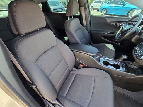 Used 2019 Chevrolet Malibu LS FWD image 24