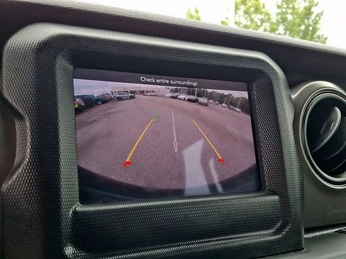 Used 2023 Jeep Wrangler Unlimited Sport AWD/4WD image 17