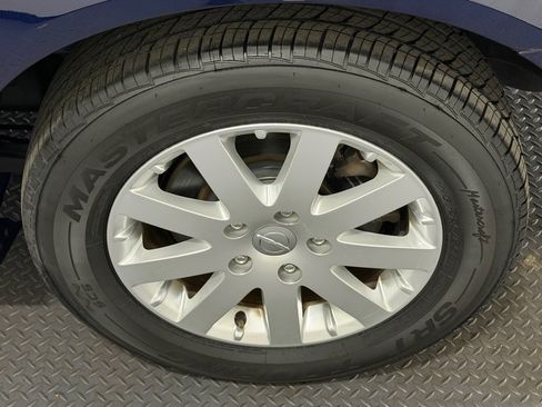 Used 2015 Chrysler Town & Country Touring w/ Driver Convenience Group FWD image 21