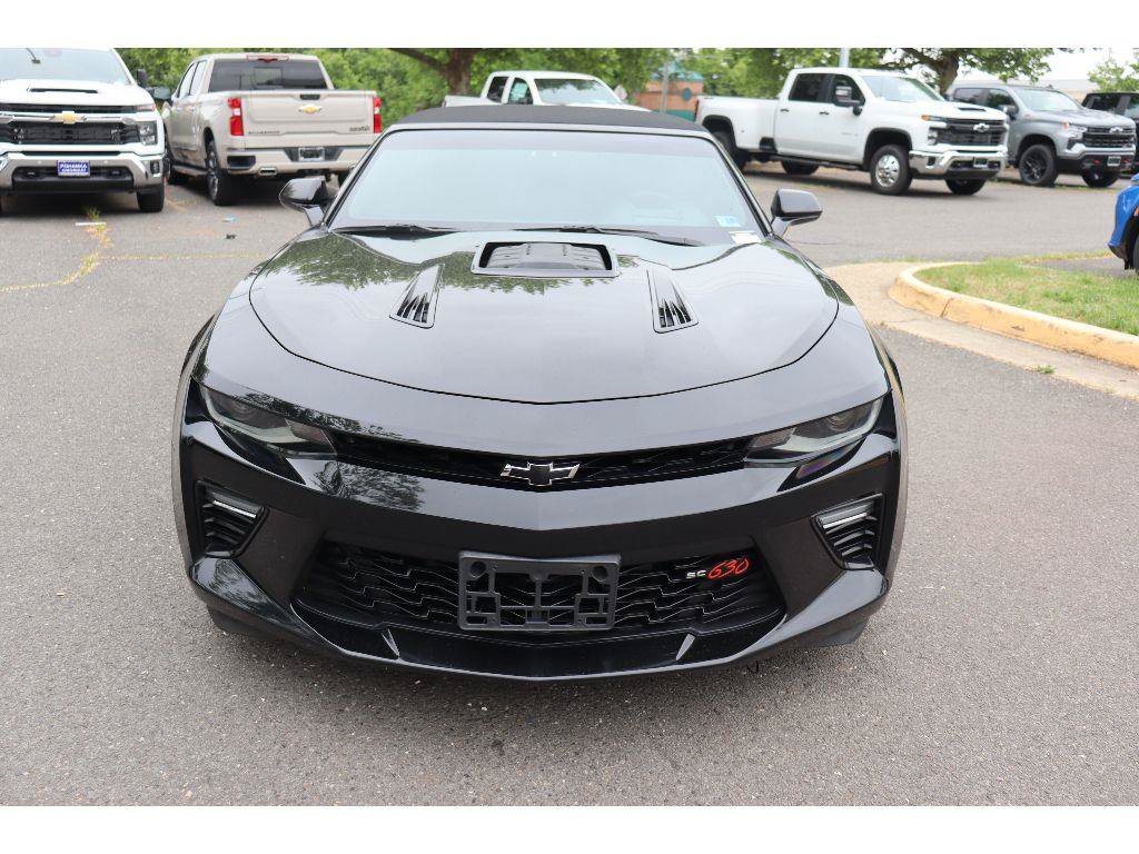Used 2016 Chevrolet Camaro SS RWD image 2